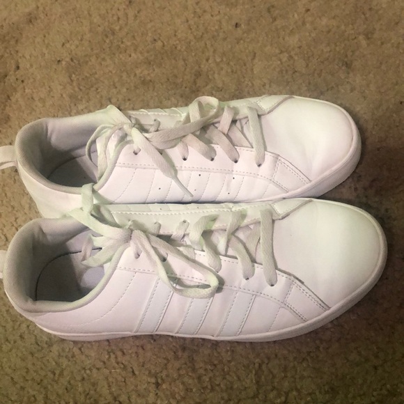 White Adidas - Picture 8 of 8